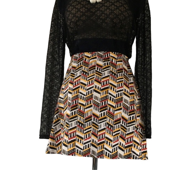 DIVIDED H & M Mini Skirt SZ S - Picture 2 of 12